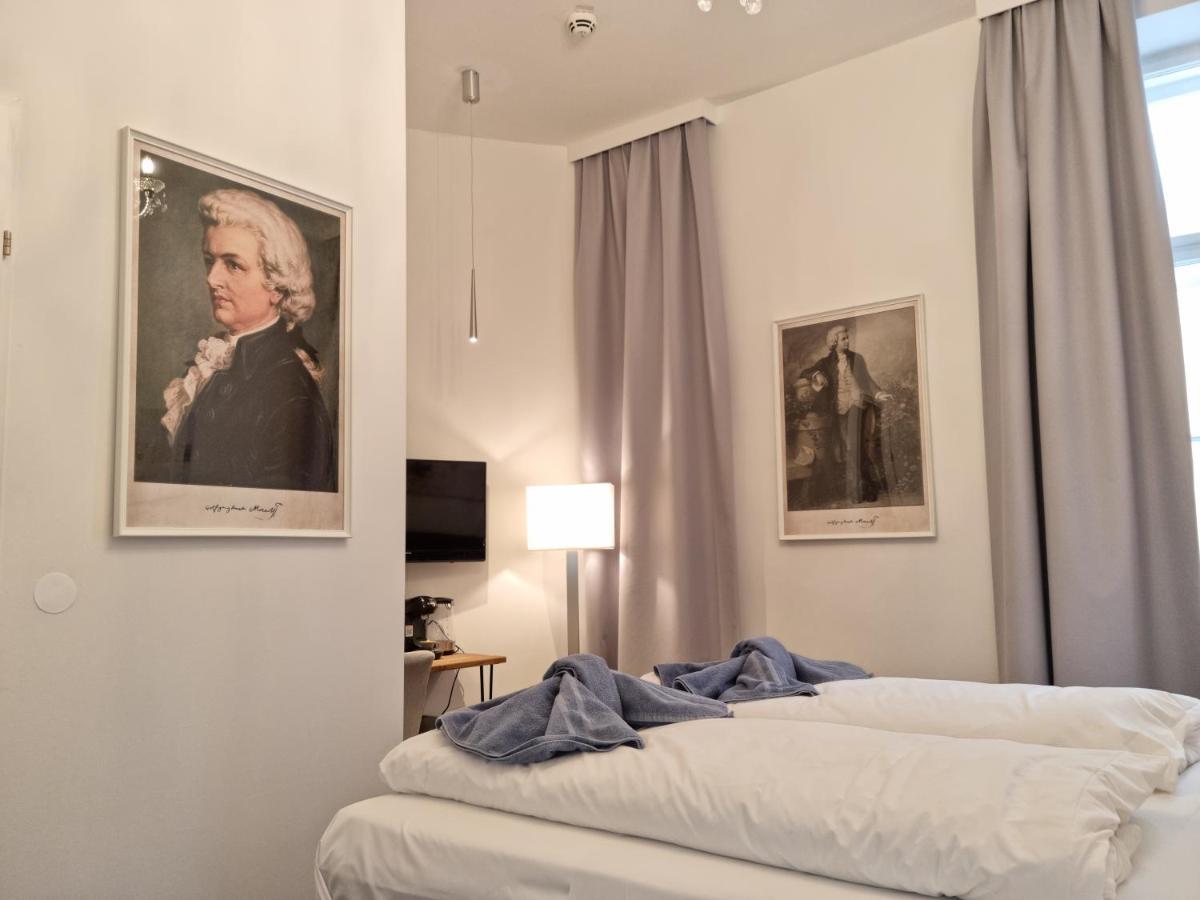 Pension Mozart - Newly Renovated Wina Ruang foto